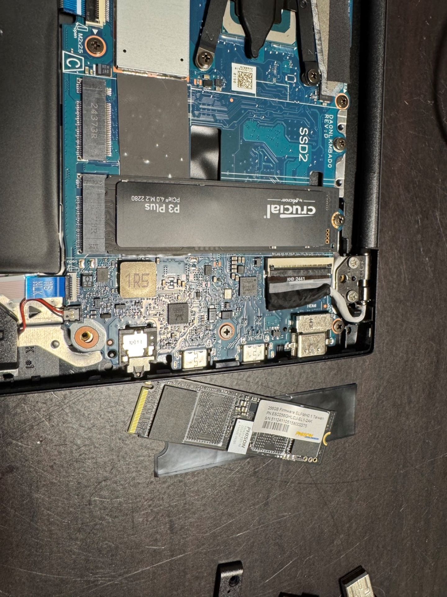 LG製ノートパソコンのSSD増設